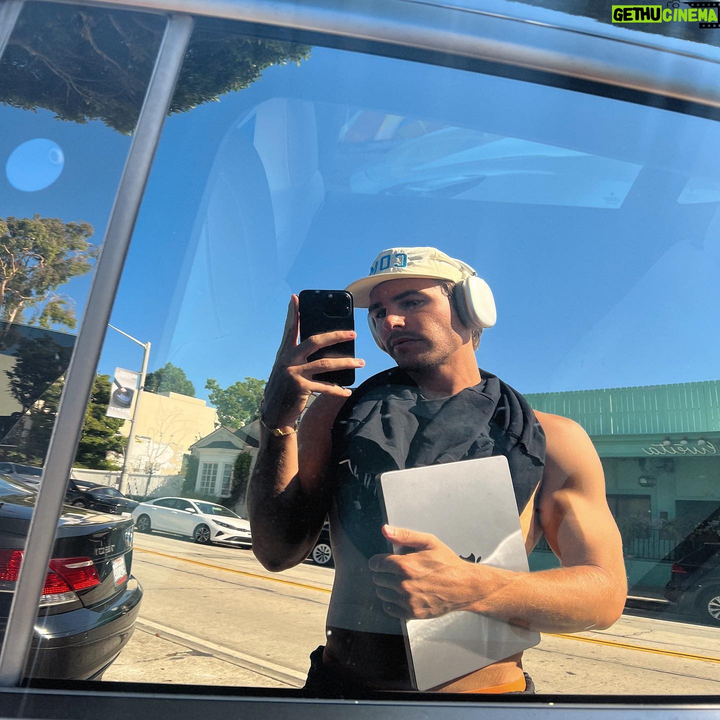 Troy Osterberg - 3.8K Likes - having a moment
