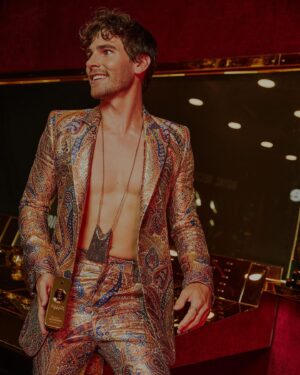 Troy Osterberg Instagram - a lil commotion for the suit  #pacorabanneparfums #OneMillionPacoRabanne