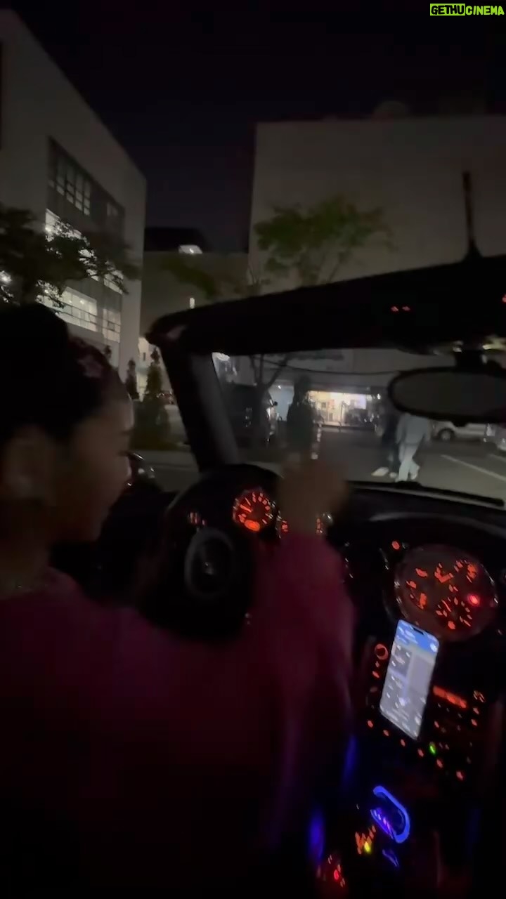 Truedy - 3 Likes - 일본여행 후유증이 제대로 온 칭구들을 태그해보세요~✈️
바다언니 덕분에 행복한 우리 핑가족들~💕
우리는 서로를 응원해~ 그리고 사랑해〰️❣️
@bada0228 @eyhijihye @ji__honey