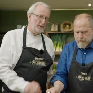 Truls Svendsen Instagram - Vi gleder oss til å vise dere Kokkeskolen denne høsten, med nydelige deltagere❤️ Premieren er tirsdag 26. september på @tv2norge. @hellstroms_verden @trulssv @planbunderholdning