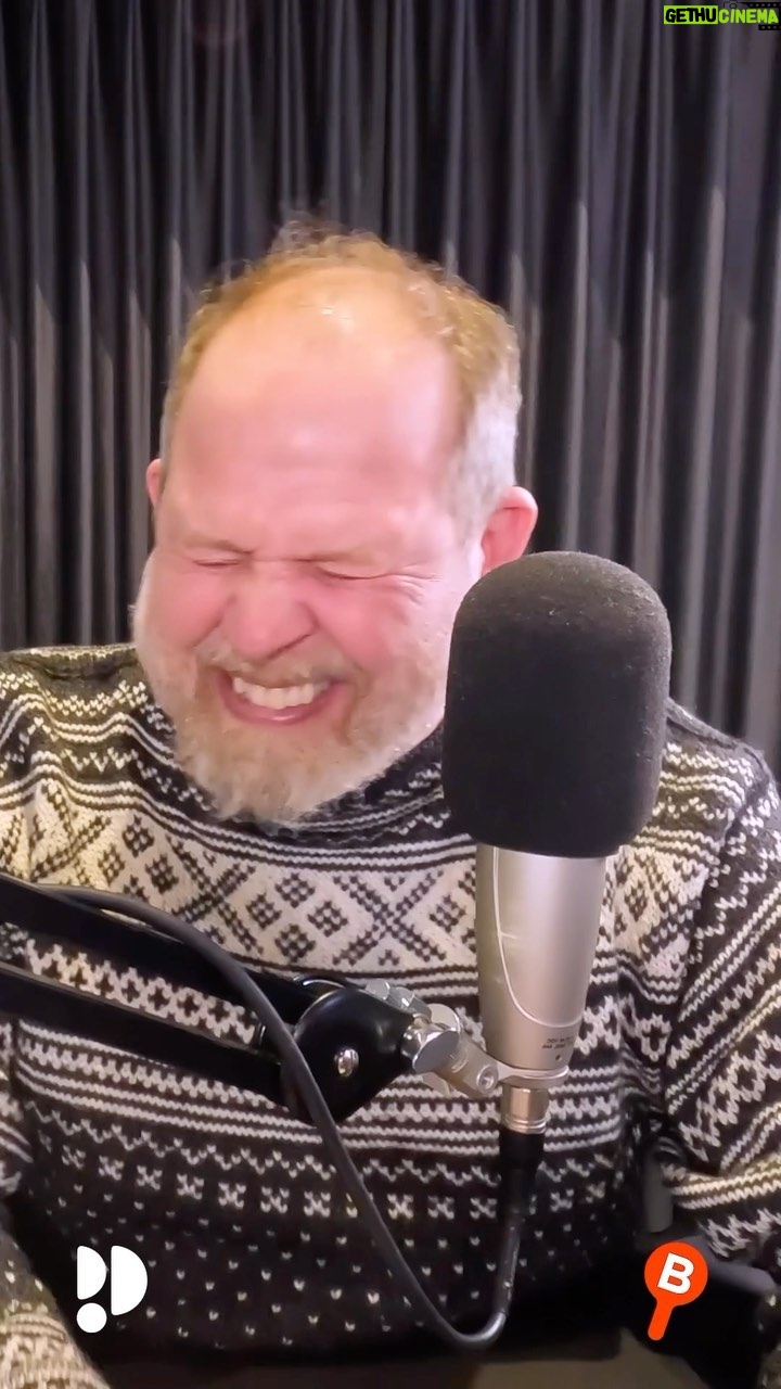 Truls Svendsen - 4K Likes - Eyvind og jeg lager podcast hver uke hos @podimo_no , med mye latter og fjas, men også med fine vintips og fantastiske oppskrifter på deilige retter!
Fra i dag kjører Podimo en kampanje hvor man kan få vår og alle de andre podcastene de har for halv pris i et halvt år! Trykk på linken i bio, for å høre på «Truls & Hellstrøm tar munnen full».