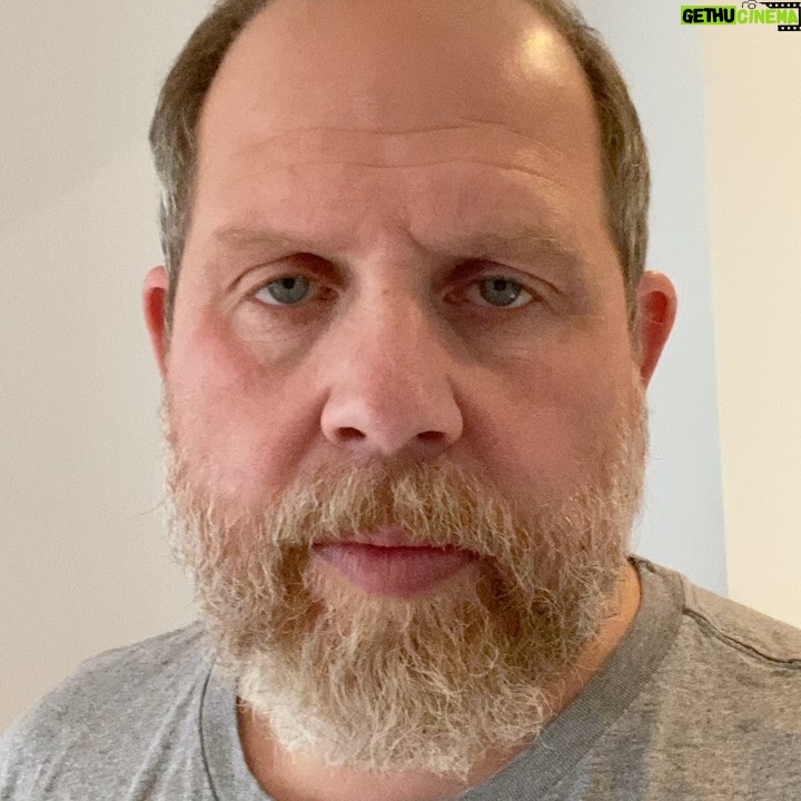 Truls Svendsen - 8.3K Likes - Folkens, nå som det har åpnet opp igjen, er det plutselig masse ledige billetter på FRA Æ TIL Å i Lillestrøm, Trondheim og Oslo. Håper vi sees!
I tillegg planlegger vi å ta turen rundt i Norge, om du har forslag hvor vi bør reise, kommenter gjerne! @planbunderholdning