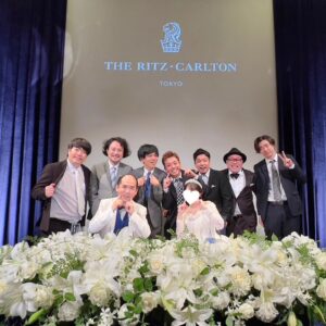 Tsukasa Saitô Instagram - 5年越しに結婚式を挙げました。
やる前は準備が超大変でほかのことが何も手につかず、途中へこたれそうになりましたが、、今ならまたやりたいって気持ちが分かる！ほっとした。結婚式はほんとに楽しかった！！皆様ありが頭皮！
こんなに、主役でウケる日はなかなかない笑笑

妻へ
やきもきさせてごめんよ、そしてお待たせ。
これからも妻は僕の人生の主役です。
@shanpi_na 

#結婚式
#最高
#皆んなを呼べなくて申し訳ない
#ゼクシィ さん
#cm待ってます
#プレ花嫁