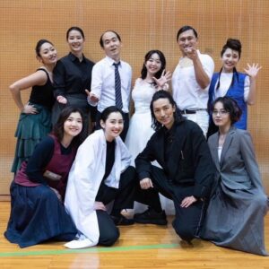 Tsukasa Saitô Instagram - それスノダンスありが頭皮！
めちゃくちゃ大変やってん！！
大変さがあんまり伝わってなかったけど笑笑
おれほとんど喋ってないやん！爆
怖いやん！爆　
みんな感動したね、お疲れ様だったね！
他のチームのも見て感動した！僕らも決して集まれる方ではなかったけど、それにしてもSnowMan忙しすぎ爆
キッズチーム厳しすぎ！笑笑
膝えぐすぎ！
久米田高校もまじ最高！！
揃いすぎ！
自分のダンスを振り返ってみたが、手足が僕だけ伸びてなかった爆
もしかしたら気持ちで俺は負けていたのかもしれない^ ^

仲間たちよありがとう！
ここに写ってる人たちも負けじとエグい頑張ってました！皆さんにそれが少しでも伝われば！
斎藤感動の涙はカットされていましたがここ5年で一番泣きました。

TAKAHIRO先生くそお世話になりました！！！

#それスノ 
#それsnowmanにやらせて下さい 
#久米田高校ダンス部 
#kiramekigltters
#snowman