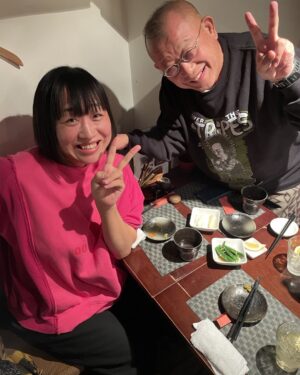 Tsurube Shofukutei Instagram - 今シズちゃんの幸せをもらってます。おめでとうシズちゃん🎉