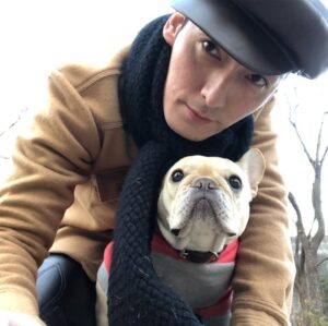 Tsuyoshi Kusanagi Instagram - インスタ、フォロワー。20万人突破！
皆さんありがとうワン！
#かんそうちゅうい