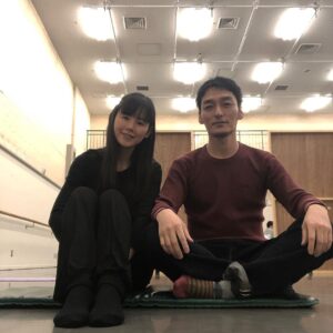 Tsuyoshi Kusanagi Instagram - 家族のはなし。パート1
絶賛！稽古中！
#小西真奈美 ノーメイク！？本人の許可とってます。