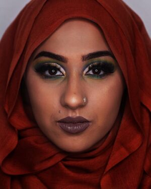 Tua El-Fawwal Instagram - Hey people! It has been a though time and a hard way but It was abolutely worth it! And I feel even more honoured and blessed to announce that I found an agency that took me as I am and loves me for what I am. They even enhance my strenghts and push and support me to my reach my goals!! It was unbelievable to see a hijabi actress in a german agency, until now! 
Germany... we need more people who believe in difference, people who fight for equality and people who wants to see even minorities on top! 
Proud to be a part of Lit @crush.agency.berlin All love and thanks to my team #teamcrushie #hijabicrush #whoruntheworld #hijabiactress #goals #record #egypt #blessed #alhamdulillah 
Make Up 💄 by @elisabeth.berliner 
Photo 📸 by @samir_pharao_nikolic