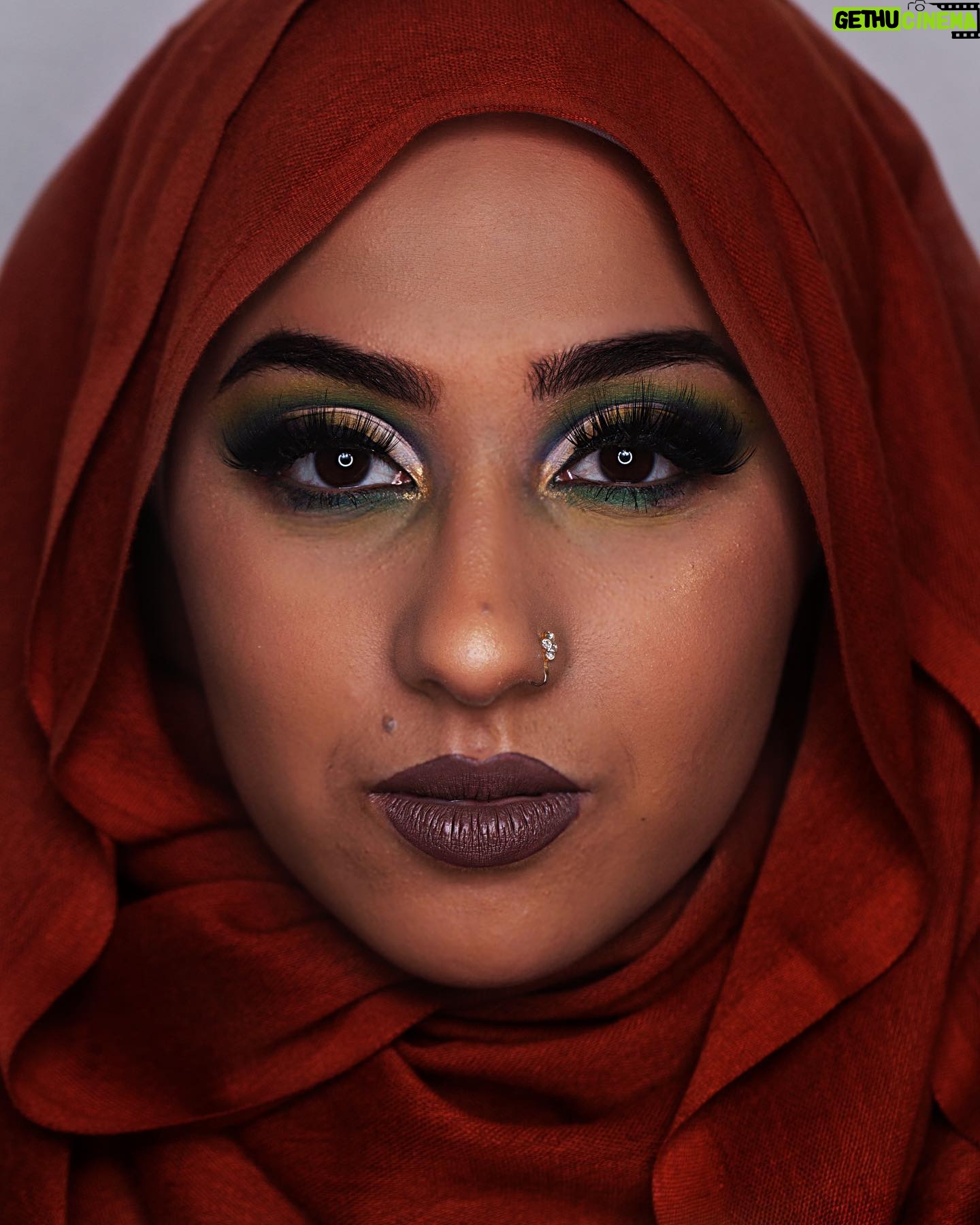 Tua El-Fawwal - 6.3K Likes - Hey people! It has been a though time and a hard way but It was abolutely worth it! And I feel even more honoured and blessed to announce that I found an agency that took me as I am and loves me for what I am. They even enhance my strenghts and push and support me to my reach my goals!! It was unbelievable to see a hijabi actress in a german agency, until now!
Germany... we need more people who believe in difference, people who fight for equality and people who wants to see even minorities on top!
Proud to be a part of Lit @crush.agency.berlin All love and thanks to my team #teamcrushie #hijabicrush #whoruntheworld #hijabiactress #goals #record #egypt #blessed #alhamdulillah
Make Up š by @elisabeth.berliner
Photo šø by @samir_pharao_nikolic
