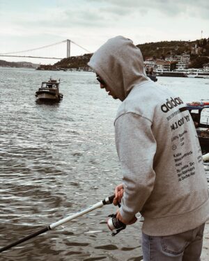 Tugay Mercan Instagram - 🎣 çek çek 🎣