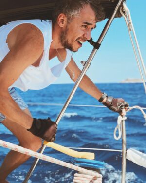 Tugay Mercan Instagram - ⛵️Yelken mi ? Bizim işimiz ...💪🏻⛵️
