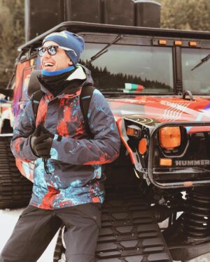 Tugay Mercan Instagram - 🔔✨💫İyi seneleeeerr⚡️🌟🔔 #bansko #burtonsnowboards #burton #2019