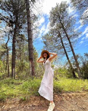 Tuğba Daştan Instagram - Ben doğanın kızıyım🍀