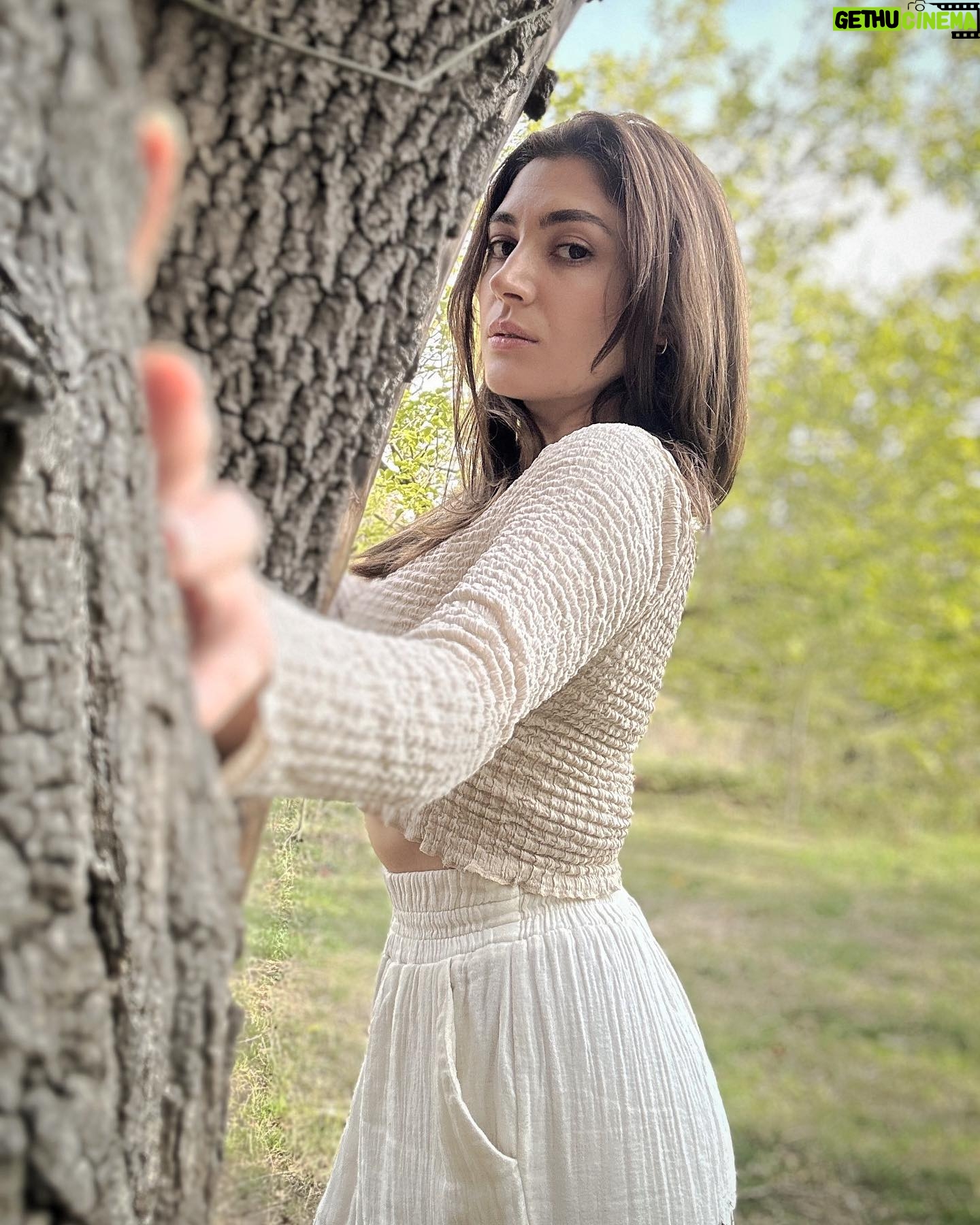 Tuğba Daştan - 3K Likes - Doğada bir canlı🤭
En son fotoğraftaki peki🤍