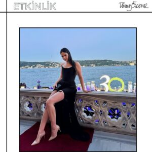 Tümay Özokur Instagram - Haftanın öne çıkan etkinliklerinden: @saatvesaat ✨ 

@cihan.nacar ‘ın ev sahipliğinde harika bir davetti. Emeğe geçenlere teşekkür ederiz. 🌟