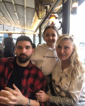 Tuna Arman Instagram - Minik tunam  sinan ve zeyneple harika bir pazar gününden
 #benimgüzelçocuklarım #binlercesukur