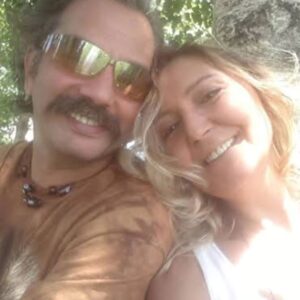 Tuna Arman Instagram - 2 yıl oldu bugün anlatacak o kadar şey birikti ki ,sensiz 2 yıl 
Çocuklar sensiz ev sensiz ben sensiz......
Anılarımız ve acılarımızla 
Seni çok özledim 
Seni çok seviyorum 
TANSU OKAN 
#tansuokan