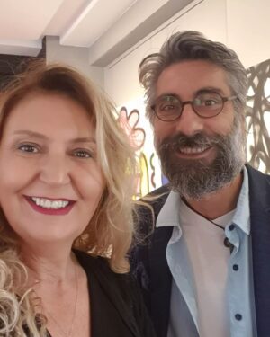 Tuna Arman Instagram - Cok keyifli bir gunden kalanlarrr 
#binlercesukur #tiyatro #televizyon #dizi #ödül  #altınmelek