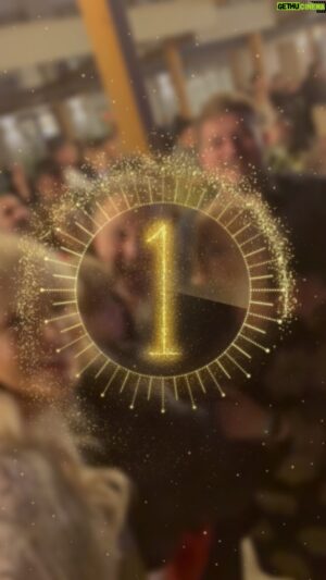 Turjan Hysko Instagram - Gezuaaaaaar! Faleminderit Zotit per 2023! Per nje 2024 plot bekime per te gjithe! ❤️