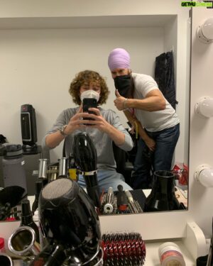Ty Doran Instagram - Today is the day! A year ago I moved out to nyc barely knowing anyone. Yesterday, I left New York heartbroken to leave my new family. Go check out @manifestonnetflix. Some of the most beautiful, warm, generous, talented souls you’ve ever met worked really hard on it! Also swipe to catch Cal hair transformation courtesy of @rajmantra_singh_khalsa