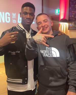 Ty Logan Instagram - Just A Local Lad, Sharing Great Energy With Great People! 💯🏆💙 Thanks @jdofficial For Having Me! 24th November My New Single, Don’t Ruin It Drops!!!! #energy #goodvibes #jdsports  #staytuned