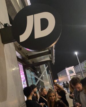Ty Logan Instagram - Just A Local Lad, Sharing Great Energy With Great People! 💯🏆💙 Thanks @jdofficial For Having Me! 24th November My New Single, Don’t Ruin It Drops!!!! #energy #goodvibes #jdsports  #staytuned
