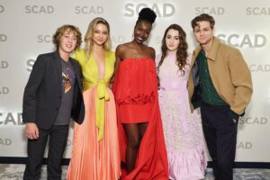 Ty Simpkins Instagram - Thank you SCAD Savannah Film Festival and congratulations to all my other breaking big award winners #thewhale #a24 #scad 

Styling: @chloekeiko 
Grooming: @michaelduenas