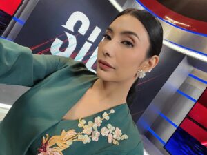Tyas Mirasih Instagram - Life recently 🖤

Makeup by @makeupbyratihps @ratihpratiwisugianto