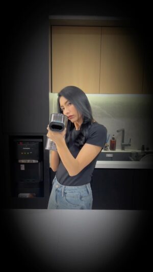 Tyas Mirasih Instagram - Dari kotoran level EASY ampe XTREME semuanya bisa disikat pake Vacuum Cleaner yang satu ini dari @perysmith.id 😍

Jangan lupa besok 25 Juni ada PayDay Sale, Kesempatan bagi yang mau serbu diskonnya!
#SimplifyYourLiving #MusuhnyaDebu #GreatMidYearSale #PayDaySale