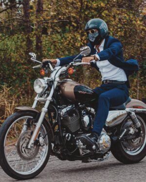 Tyler Hynes Instagram - 🛠️
.
On your Tuesday, respectfully 🤍