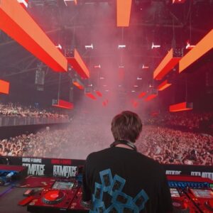 Tyler Marenyi Instagram - RAMPAGE WTF!! This was the best show I think I’ve ever played in Europe. Truly next level energy the entire set. The absolute perfect place to host the final DRMVRSE set. So grateful for this incredible night!! 😍

MASSIVE shoutout to my crew who spent 80  hours the last two weeks busting their asses to translate the DRMVRSE show to a stage this large. They came thru and really helped make this show next level. @capn_chuck @arengoldd @nicelasers @rubikz_visual 

Lastly thanks to my bro @frankynuts for coming out to premiere our new song!! Gonna post a preview of that one soon 🔥❤️🔮

📸/🎥: @tessapaisan