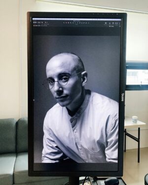 Tyler Rasch Instagram - 프로필 사진 새로 찍었는데 슬슬 올려볼까요? ㅋ @gilw00 @2f.studio.official