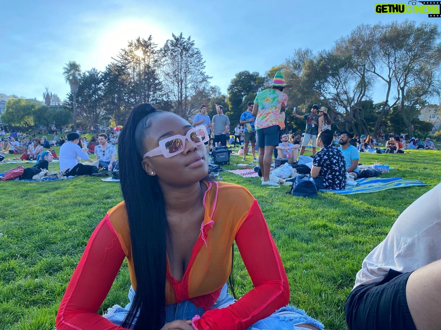 Tylynn Burns - 610 Likes - Dolores, how you been girl