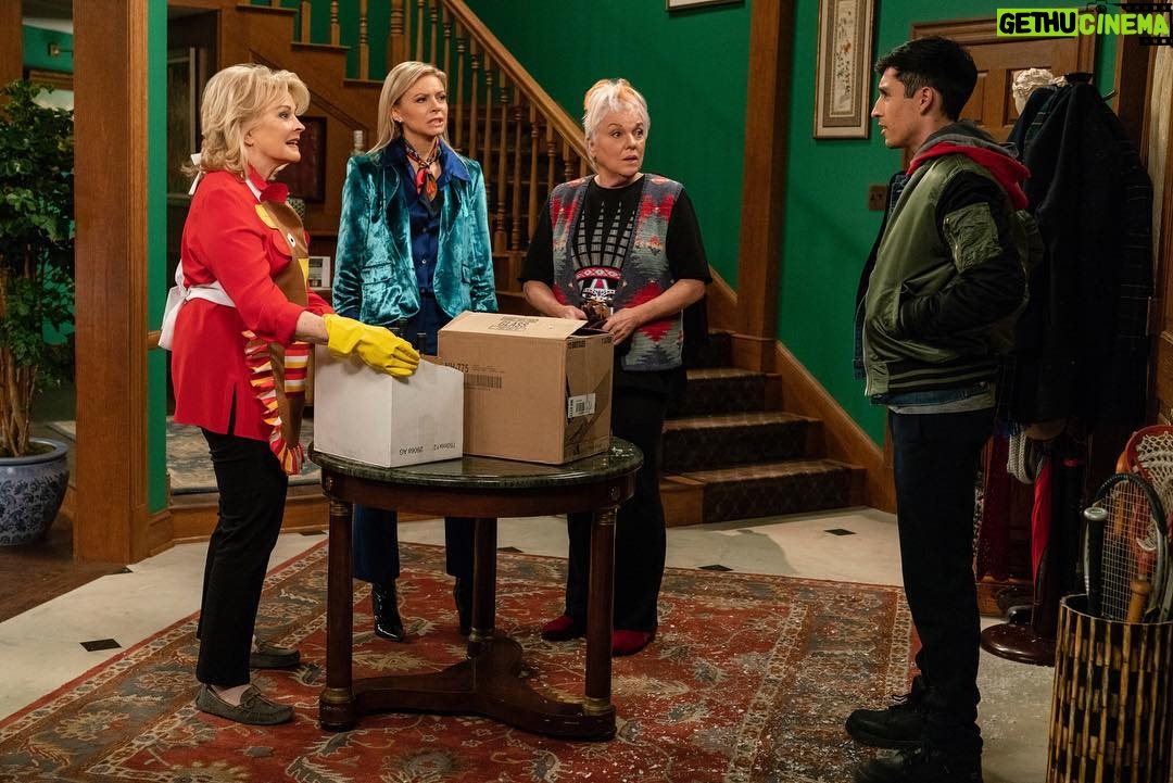 Tyne Daly - 720 Likes - Happy Thanksgiving to Everyone! There’s a wonderful, warm, and witty episode of @murphybrowncbs tonight so gather your loved ones and watch together!