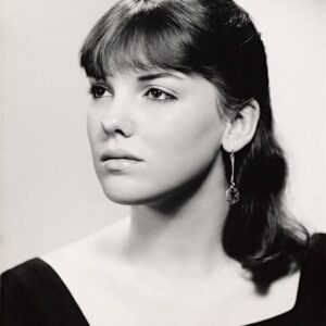 Tyne Daly Instagram - American Musical and Dramatic Academy. Photo by Georg Stanford Brown. Early 8x10. Relax your face. #ThrowbackThursday