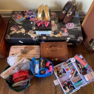Tyne Daly Instagram - High-diddily-dee, the actor’s life for me!
