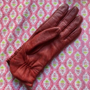 Tyne Daly Instagram - My beautiful glove from Anna Kurslick, two Christmases ago. I wore it all this Christmas, and lost its mate. Boo hoo! #ThrowbackThursday #TBT