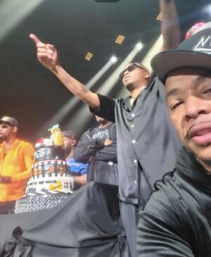 U-God Instagram - Celebrated the God’s born day in Virginia Beach 🎂🎙yes @nas is a Virgo! This tour is a 🎥 movie every  night thanks to everyone for coming out tonight!!!👐🏾🎯🎂🐝 #birthday #nas #wutang #cake #nyc #virgo #legendary