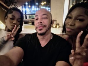 U-God Instagram - Dueces! Europe till next time!!! #wutang #europe #barcelona #greece #london #copenhagen #stockholm #dublin #berlin #amsterdam #paris #glasgow #vienna