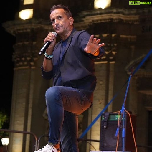 Uccio De Santis - 735 Likes - Domenica 3 settembre a MELILLI .. grazie Sicilia un abbraccio a tutti 😘😘 torno in Sicilia il 7 settembre a Mezzojuso - Pa - 😜😜 #tour2023 #estate #mudù #ucciodesantis #sicilia