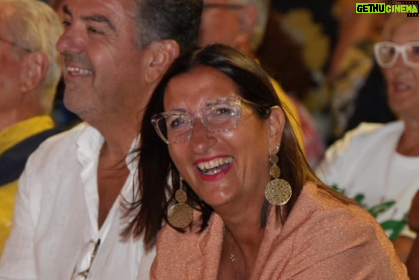 Uccio De Santis - 1.3K Likes - Una bellissima serata a Copertino nel fantastico Salento .. grazie al pubblico numerosissimo, grazie all’amministrazione comunale , alla prossima amici miei 😍😍 #tour2023 #ucciodesantis #mudù #estate #tantagente