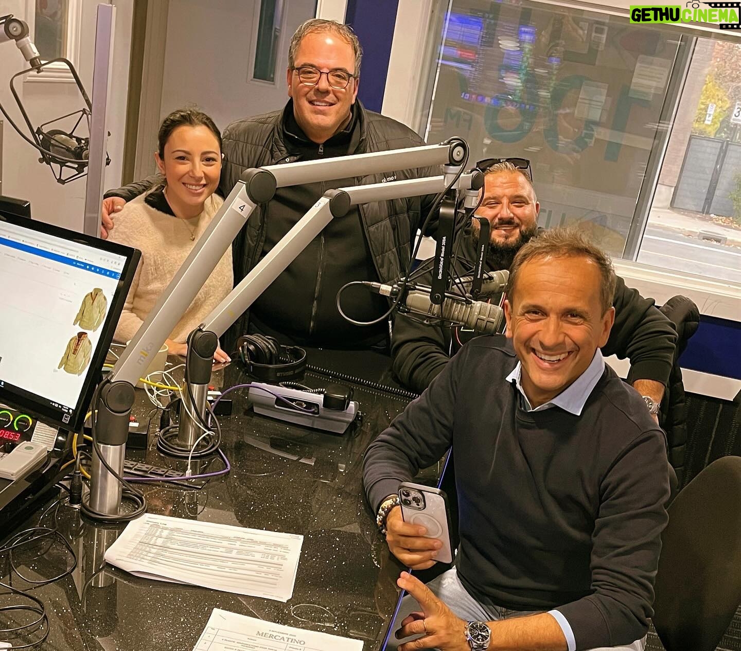 Uccio De Santis - 1K Likes - Un pomeriggio in Radio a Montreal