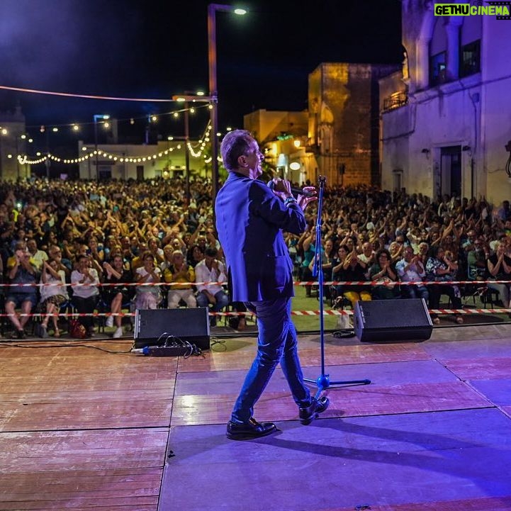 Uccio De Santis - 1.3K Likes - Una bellissima serata a Copertino nel fantastico Salento .. grazie al pubblico numerosissimo, grazie all’amministrazione comunale , alla prossima amici miei 😍😍 #tour2023 #ucciodesantis #mudù #estate #tantagente