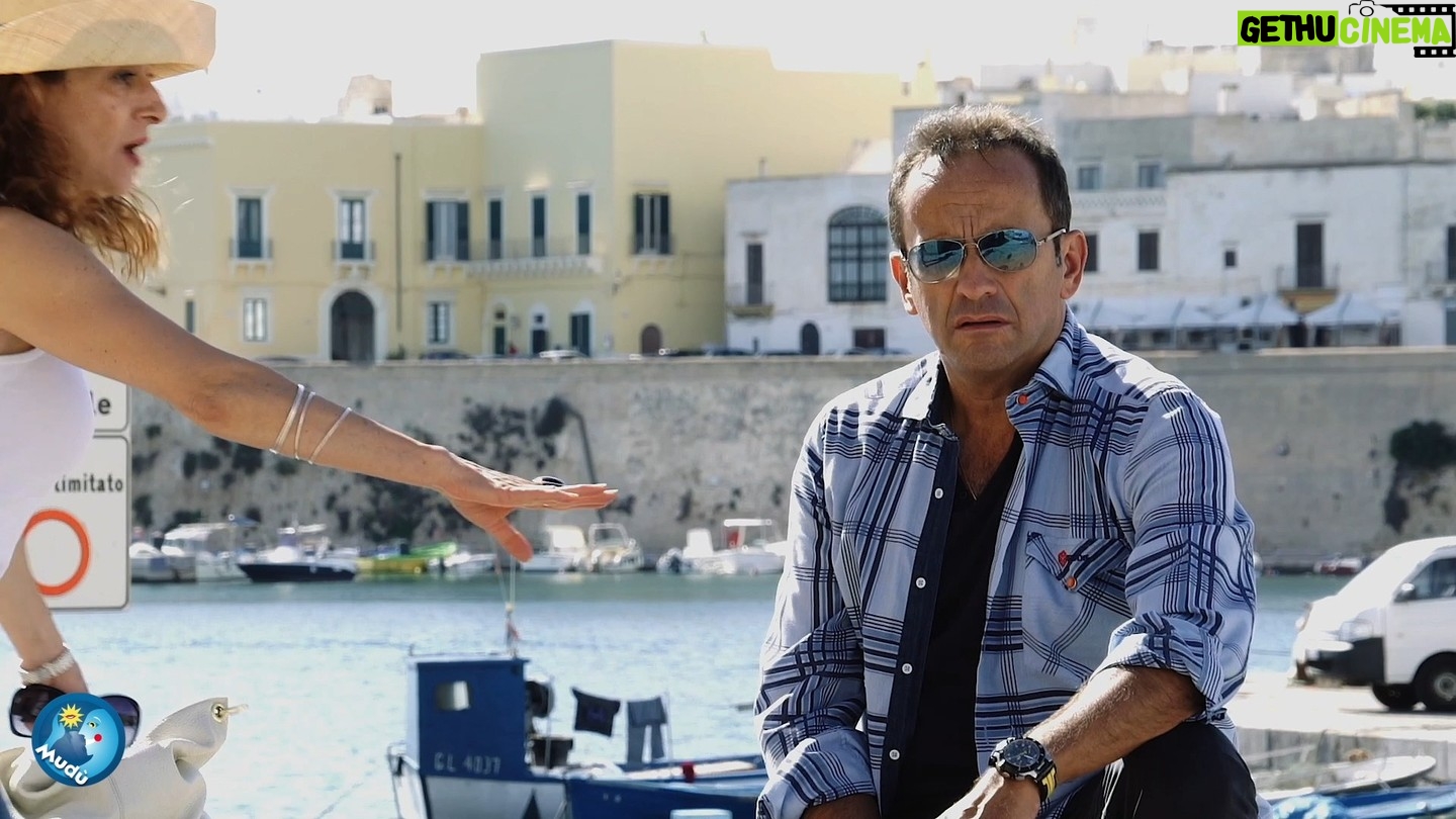 Uccio De Santis - 6.8K Likes - Buon VenerdƬ 17....a dispetto di ogni scaramanzia š¤£š¤
#mudù #venerdi17 #ucciodesantis #brevi #brevissime #youtube #devirideredipiu #ridi #risate #smile #lol