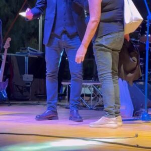 Uccio De Santis Instagram - … e allora no !! a Piedimonte di Sessa Aurunca  significa : SI … un sabato sera sul palco della festa patronale