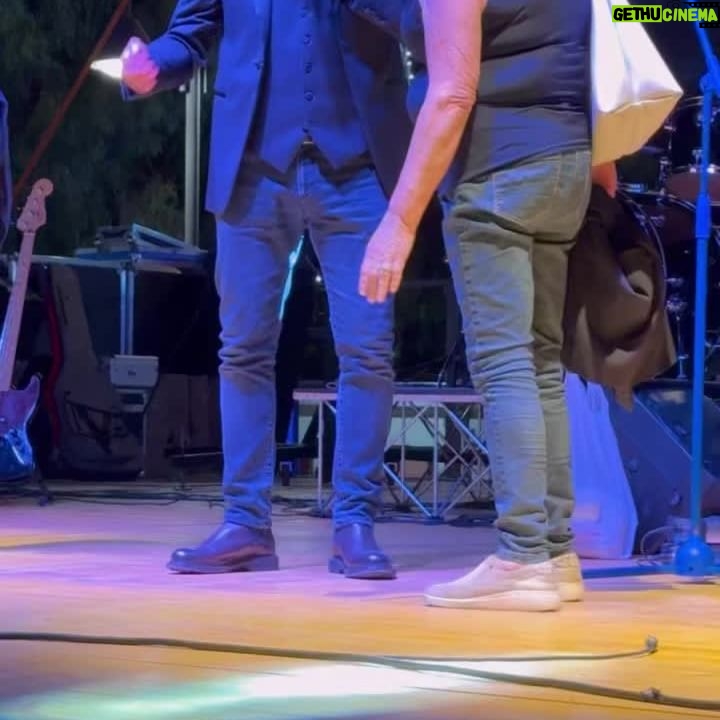 Uccio De Santis - 1.2K Likes - ⦠e allora no !! a Piedimonte di Sessa Aurunca significa : SI ⦠un sabato sera sul palco della festa patronale