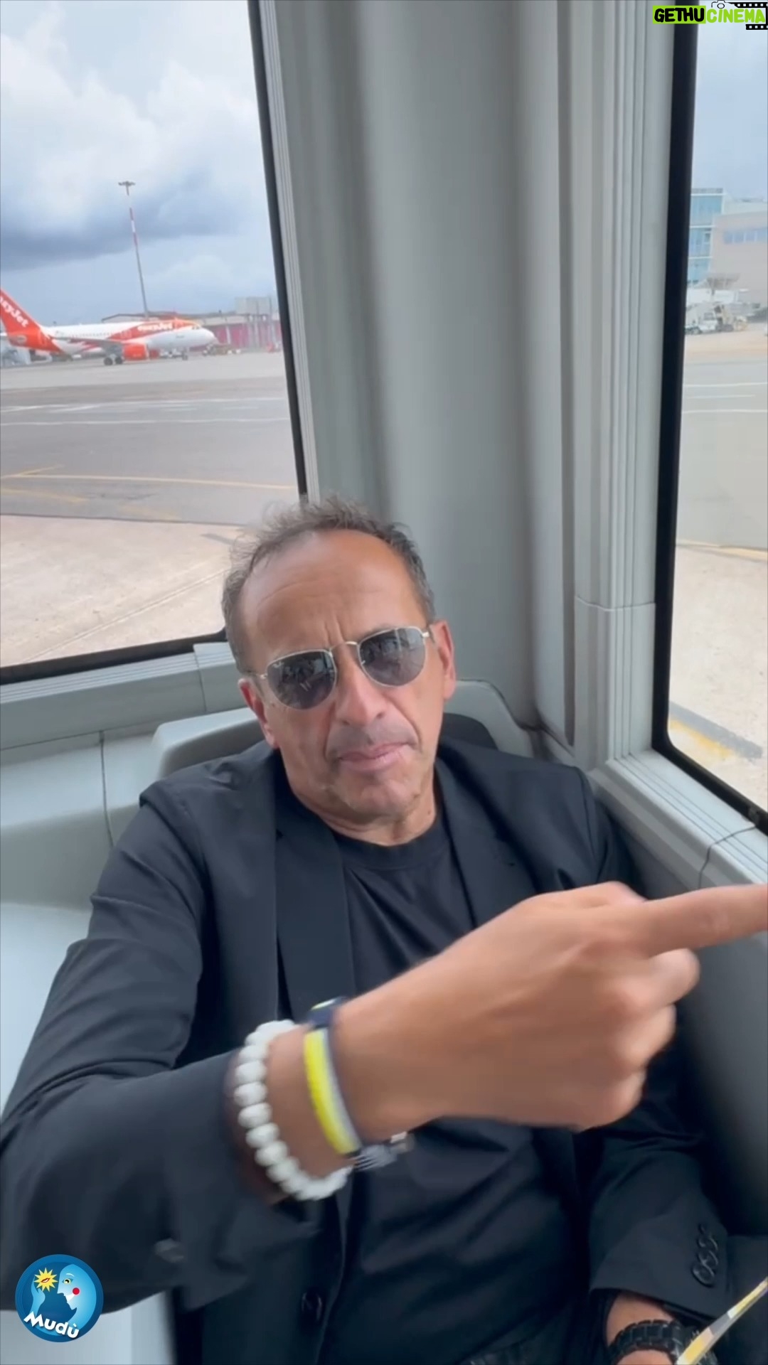 Uccio De Santis - 1.5K Likes - Oggi si torna via terra š
....sono cose che capitano.....š
āļøš
#ucciodesantis #aereo #noflight