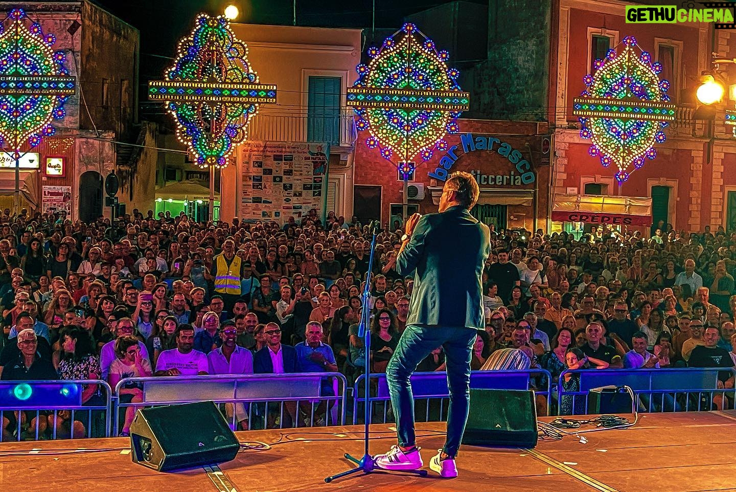Uccio De Santis - 821 Likes - Ultimo giorno di Luglio a Surbo … grande serata , grande organizzazione.. un grazie al pubblico numerosissimo 😘😘 a presto amici #estate #tour2023 #smile #luglio #ucciodesantis #ucciomudù