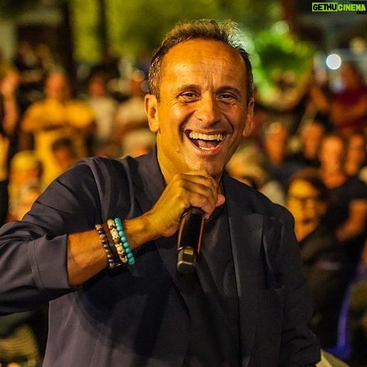Uccio De Santis - 752 Likes - Grazie BARI SARDO .. una fantastica serata ( 8 settembre) .. Sardegna ❤️ #toru #estate #show #estate2023