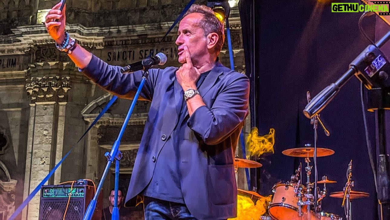 Uccio De Santis - 735 Likes - Domenica 3 settembre a MELILLI .. grazie Sicilia un abbraccio a tutti 😘😘 torno in Sicilia il 7 settembre a Mezzojuso - Pa - 😜😜 #tour2023 #estate #mudù #ucciodesantis #sicilia